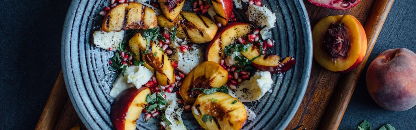 Gegrillte Nektarinen